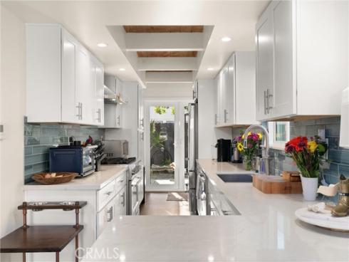 327 62nd Street, Newport Beach, CA