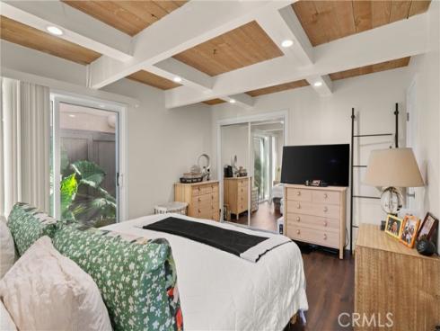 327 62nd Street, Newport Beach, CA