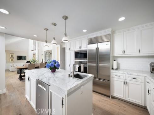 5  Vienna  , Newport Beach, CA