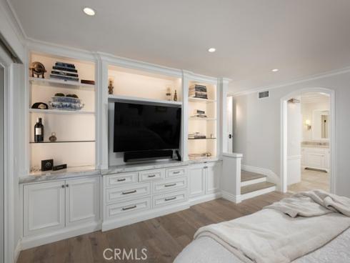 5  Vienna  , Newport Beach, CA