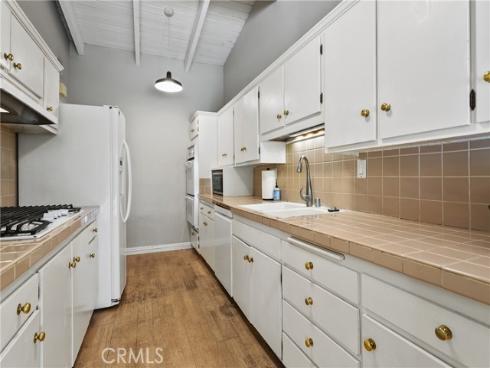 2114 Vista Entrada , Newport Beach, CA