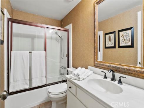 2114 Vista Entrada , Newport Beach, CA