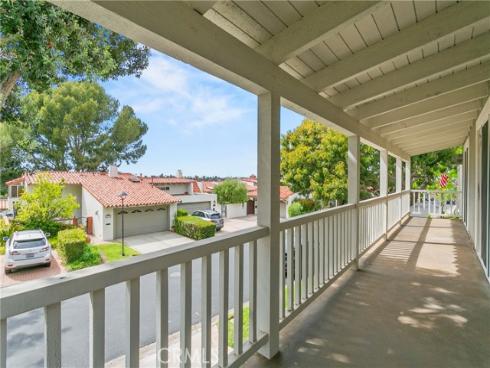 2114 Vista Entrada , Newport Beach, CA