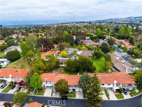 2114 Vista Entrada , Newport Beach, CA