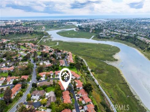 2114 Vista Entrada , Newport Beach, CA