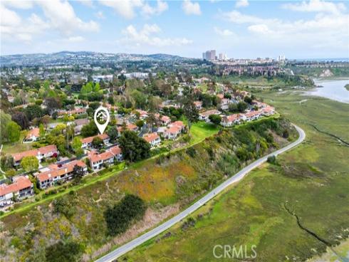 2114  Vista Entrada  , Newport Beach, CA