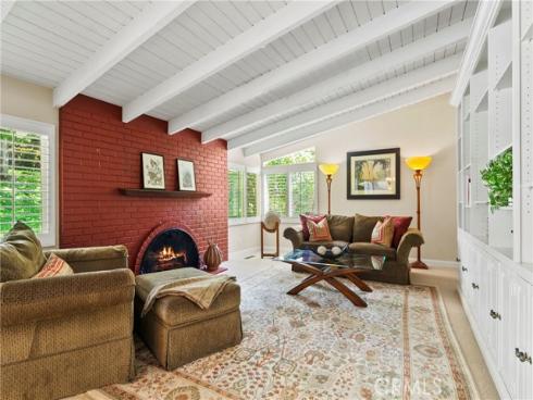 2114 Vista Entrada , Newport Beach, CA