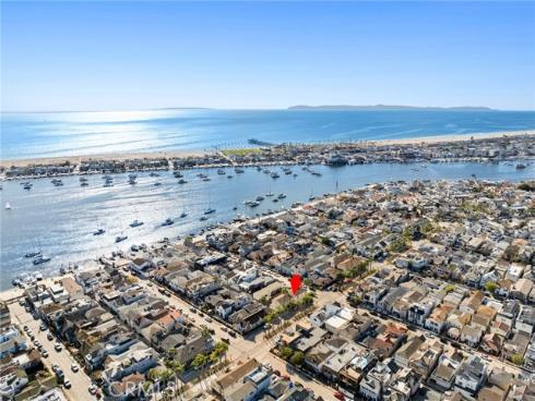 124  Sapphire   Avenue, Newport Beach, CA