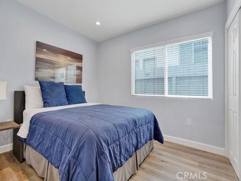 1320 W Balboa Boulevard, Newport Beach, CA