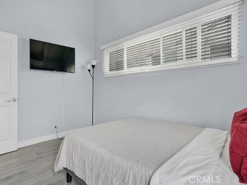 1320 W Balboa Boulevard, Newport Beach, CA