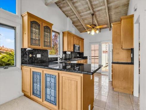 2117 Vista Entrada , Newport Beach, CA