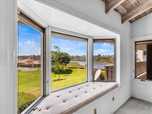 2117 Vista Entrada , Newport Beach, CA