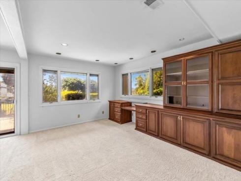 2117 Vista Entrada , Newport Beach, CA