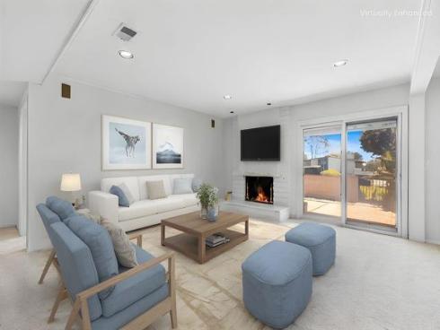 2117 Vista Entrada , Newport Beach, CA