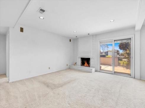 2117 Vista Entrada , Newport Beach, CA