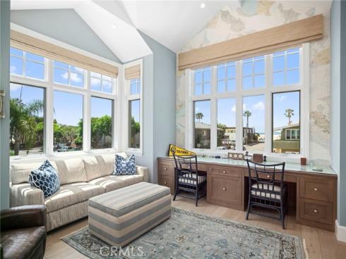 1324 E Balboa   Boulevard, Newport Beach, CA