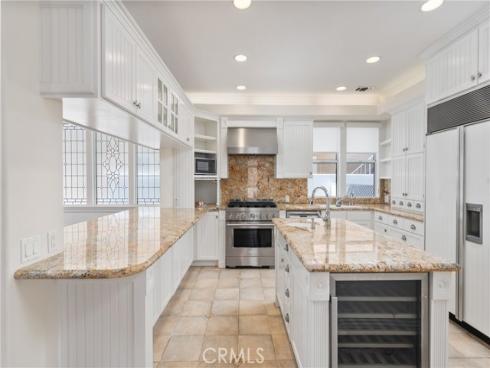 327 Amethyst Avenue, Newport Beach, CA