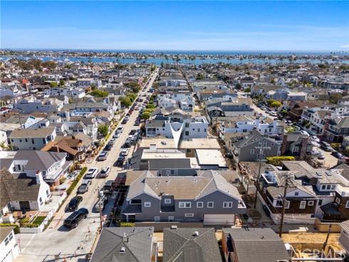 327 Amethyst Avenue, Newport Beach, CA