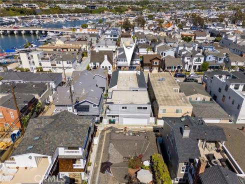 327 Amethyst Avenue, Newport Beach, CA