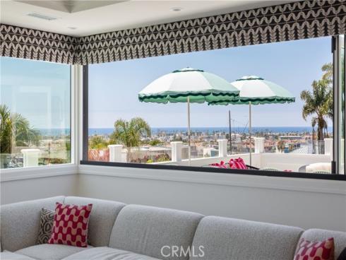 1110 Kings Road, Newport Beach, CA