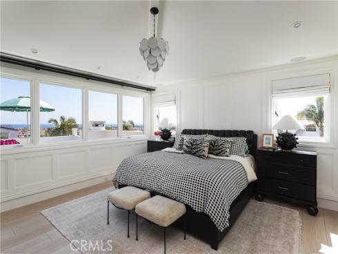 1110 Kings Road, Newport Beach, CA