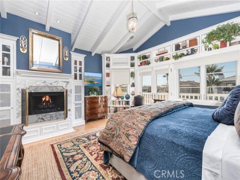 105  Via Waziers  , Newport Beach, CA