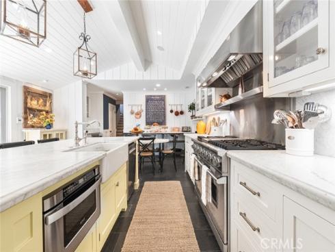 105  Via Waziers  , Newport Beach, CA