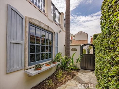 104 Via Lorca , Newport Beach, CA