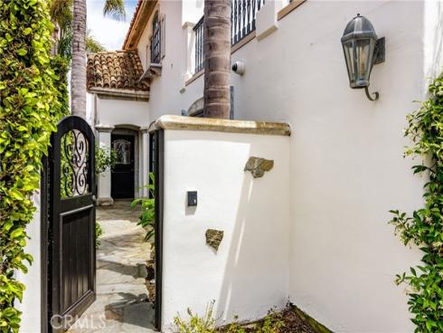 104 Via Lorca , Newport Beach, CA