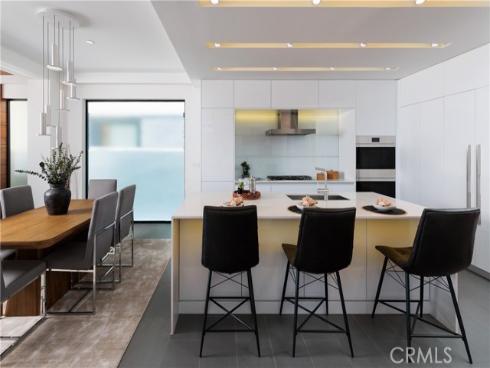 7104 W Oceanfront  , Newport Beach, CA