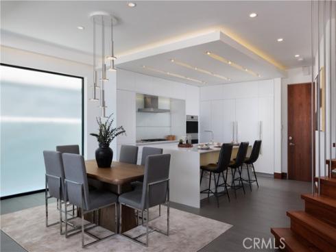 7104 W Oceanfront  , Newport Beach, CA