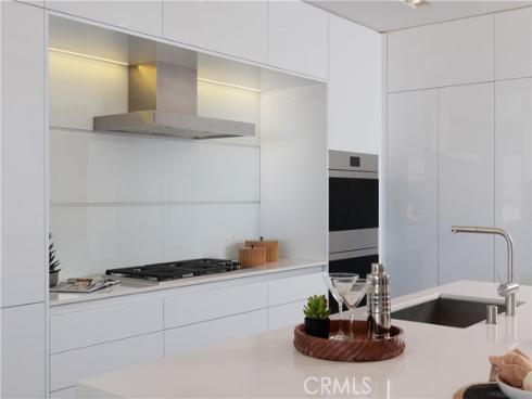 7104 W Oceanfront  , Newport Beach, CA