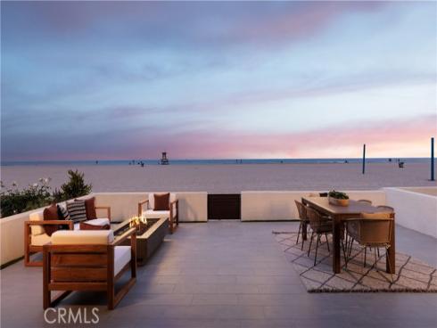 7104 W Oceanfront  , Newport Beach, CA
