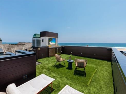 7104 W Oceanfront  , Newport Beach, CA