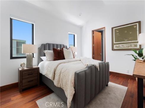 7104 W Oceanfront  , Newport Beach, CA