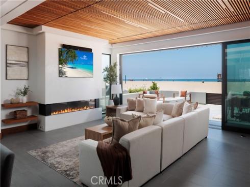 7104 W Oceanfront  , Newport Beach, CA