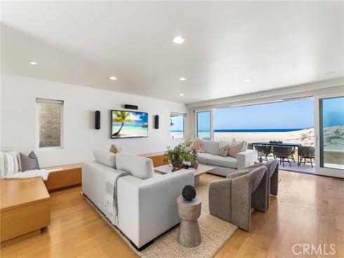 1554 E Oceanfront  , Newport Beach, CA