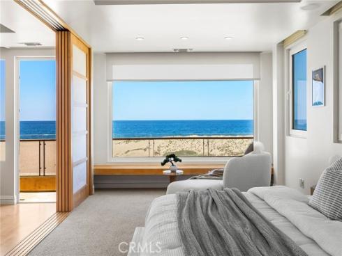 1554 E Oceanfront  , Newport Beach, CA