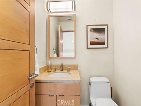 1554 E Oceanfront  , Newport Beach, CA