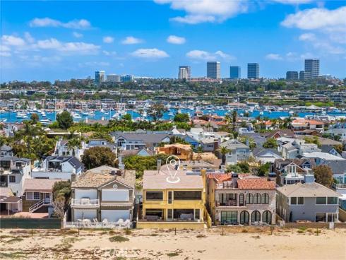 1554 E Oceanfront  , Newport Beach, CA