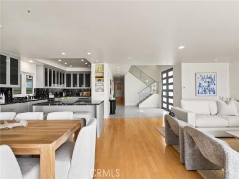 1554 E Oceanfront  , Newport Beach, CA