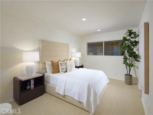 29 Linda Isle, Newport Beach, CA