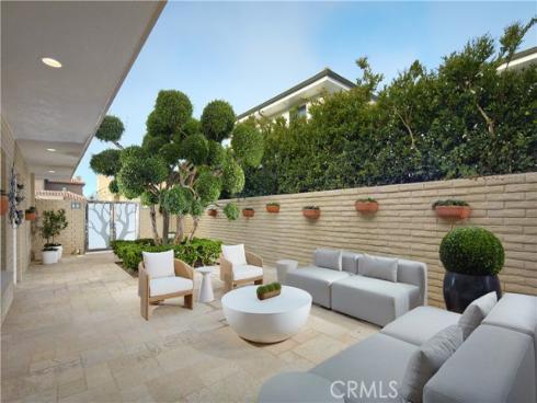 29 Linda Isle, Newport Beach, CA