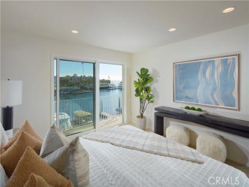 29 Linda Isle, Newport Beach, CA