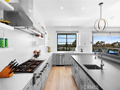 17  Monaco  12 , Newport Beach, CA