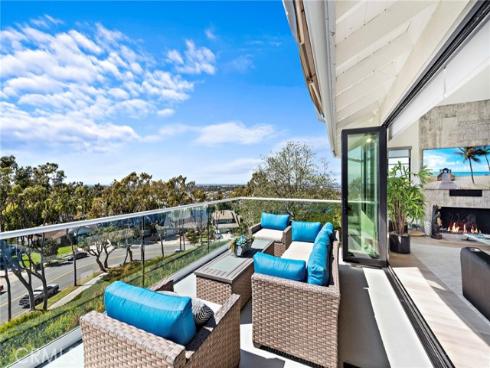 17  Monaco  12 , Newport Beach, CA