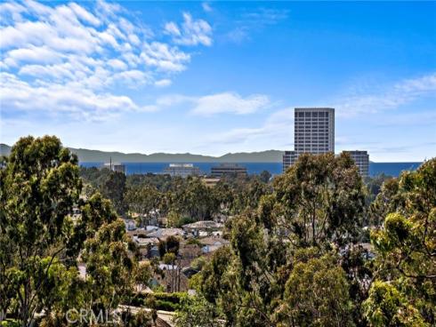 17  Monaco  12 , Newport Beach, CA