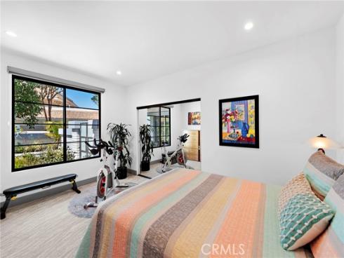 17  Monaco  12 , Newport Beach, CA