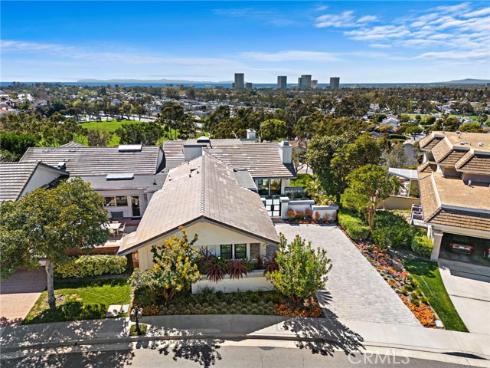 17  Monaco  12 , Newport Beach, CA