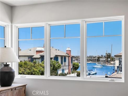 825 W Bay A Avenue, Newport Beach, CA